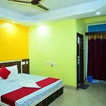 Hotel Near Golden Beach And Temple - Hotel Sashi Puri, Air-Conditioned-With-Wifi-And Parking Facilities